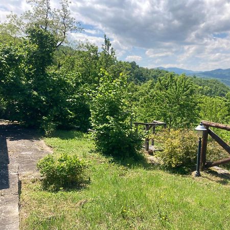 Casa In Sasso Con Piscina Villa Vernasca Exteriör bild