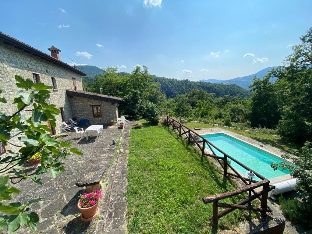 Casa In Sasso Con Piscina Villa Vernasca Exteriör bild